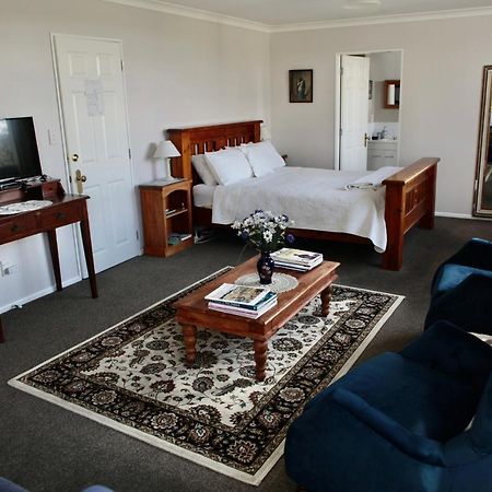 אגם טאופו The Loft Bed And Breakfast מראה חיצוני תמונה