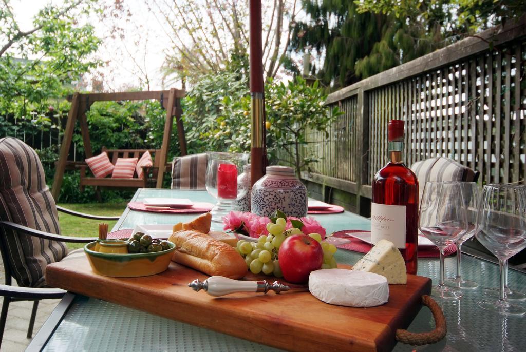 אגם טאופו The Loft Bed And Breakfast מראה חיצוני תמונה
